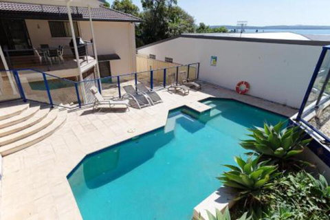 Kallaroo Street 3 Corlette - Hotel QLD 4