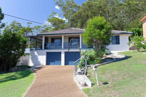 Kallaroo Street 3 Corlette - Hotel QLD 5