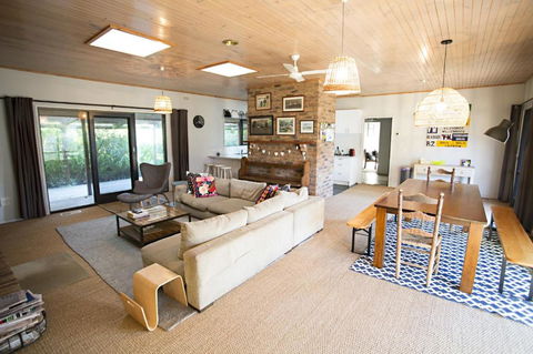 LOCKINGTON - Hotel QLD 5