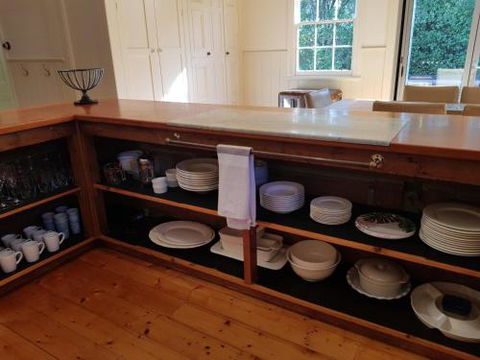 CARNBREA - Hotel QLD 6