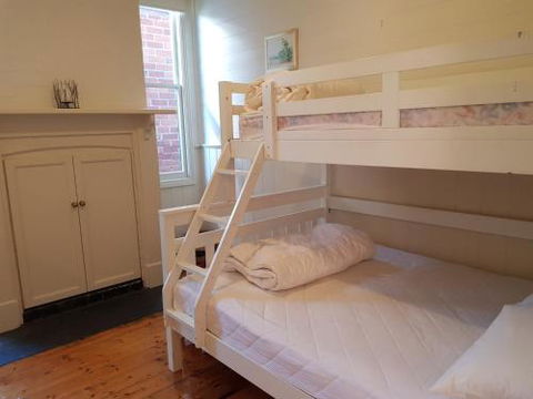 CARNBREA - Hotel QLD 4