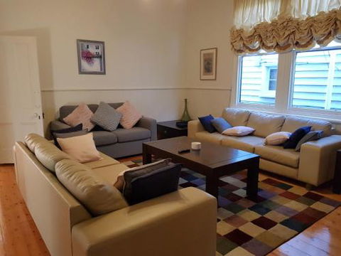 CARNBREA - Hotel QLD 3