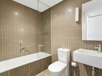 DREW Stay On St. Andrews Top Rated Golf Course - Hotel QLD 6