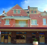 Captain Cook Hotel - Hotel QLD