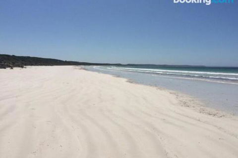 DEstrees Bay Beach House - Hotel QLD 3