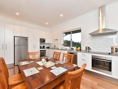 Kinloch Cottage Renovated To New On Daisy Hill Vineyard - Hotel QLD 0