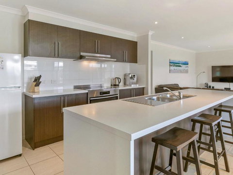 Ohana On The Island - Hotel QLD 3