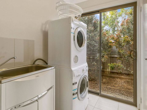 Ohana On The Island - Hotel QLD 6