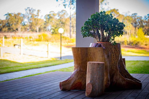 Mirambeena - Hotel QLD 1