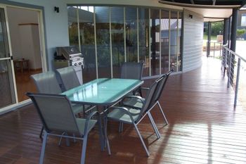 Mathews - Hotel QLD 2