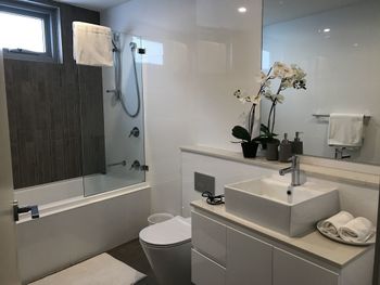 LUXURY 3 BEDROOM APARTMENT SYDNEY - Hotel QLD 4