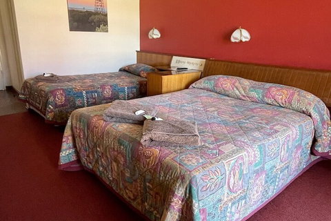 Lake Lefroy Motel & Bar - Hotel QLD 5