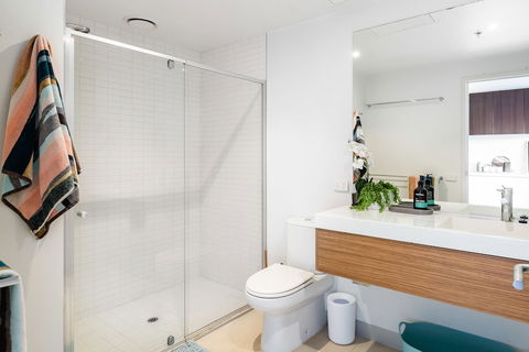 Ella, 1BDR Melbourne Apartment - Hotel QLD 2