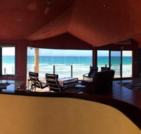 Port Fairy Getaway - Hotel QLD