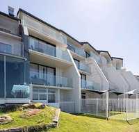 Ocean Front at The Entrance - Hotel QLD
