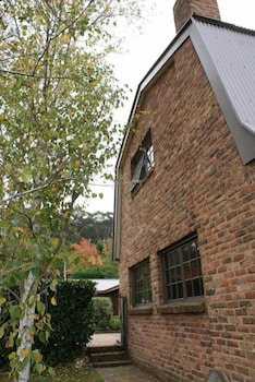 Yallambee - Hotel QLD 1