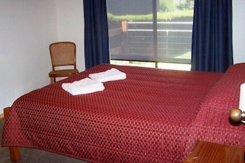 Hazards House - Hotel QLD 1