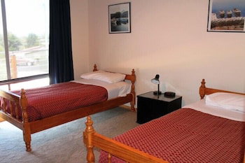 Hazards House - Hotel QLD 0