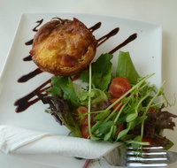 Frederick's Cafe - Hotel QLD