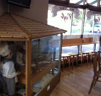 Bourkies Bakehouse - Hotel QLD