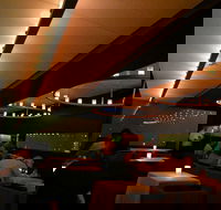 Icebergs Dining Room  Bar - Hotel QLD