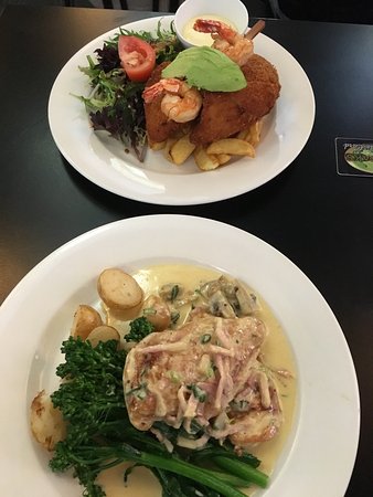 Albion Park NSW Hotel QLD