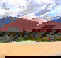 Grazing at Gundaroo - Hotel QLD