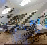 Wild Prawn Cafe Bar and Grill - Hotel QLD