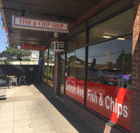 Batman Ave Fish And Chips - Hotel QLD