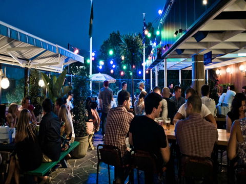 Sweetheart’s Rooftop Barbecue - Hotel QLD 0