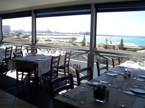 HarbourView Restaurant And Bar - Hotel QLD 0