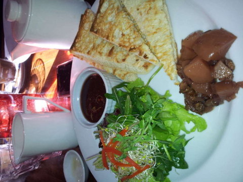 Bistro On Cinders - Hotel QLD 0