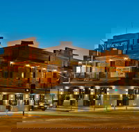 Royal Hotel Queanbeyan - Hotel QLD