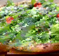 Vic's Pizzeria - Hotel QLD