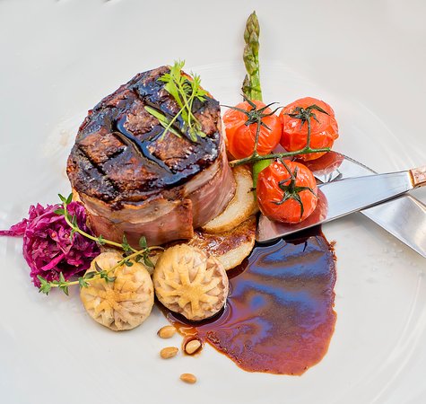 Fleurs Restaurant - Hotel QLD 0