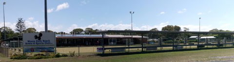 Moore Park Beach Bowls & Sports Club - Hotel QLD 1