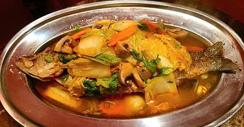 Bangkok Thai Restaurant On Mermaid - Hotel QLD 5