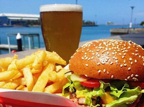 Grunske's By The River - Hotel QLD 10