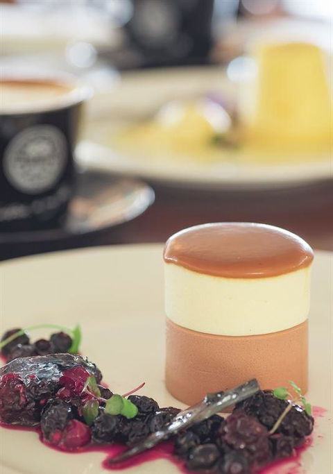 Cafe Sopra - Hotel QLD 27