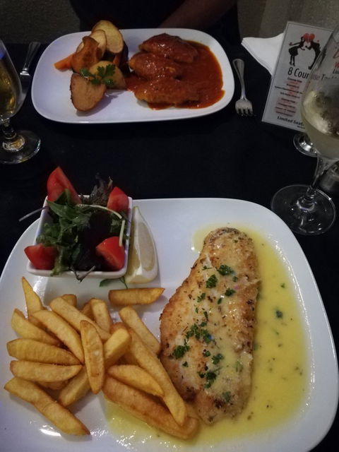 La Casetta Restaurant - Hotel QLD 5