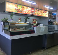 Winged Wok - Hotel QLD