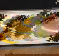 Seasons Hotel Restaurant - Hotel QLD