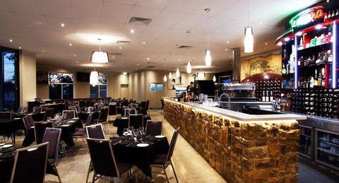 Thai Haus - Hotel QLD 8