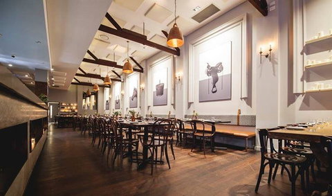 The Stables Bar - Hotel QLD 2