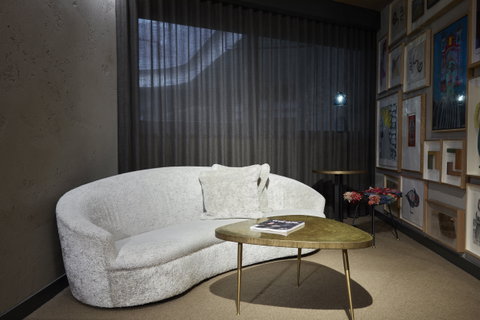 Ovolo Nishi - Hotel QLD 9