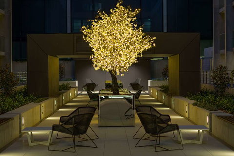 Avenue Hotel Canberra - Hotel QLD 6