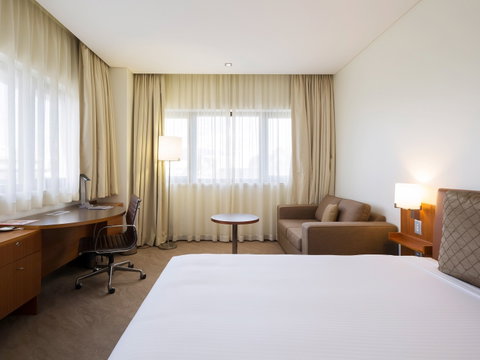 Novotel Canberra - Hotel QLD 4