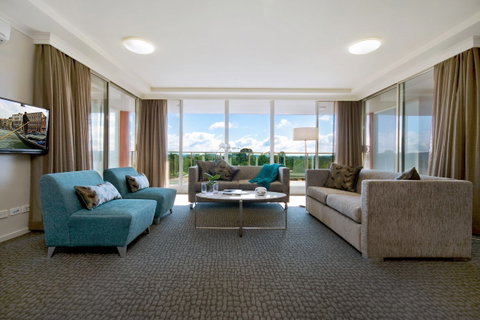 Pacific Suites Canberra - Hotel QLD 1