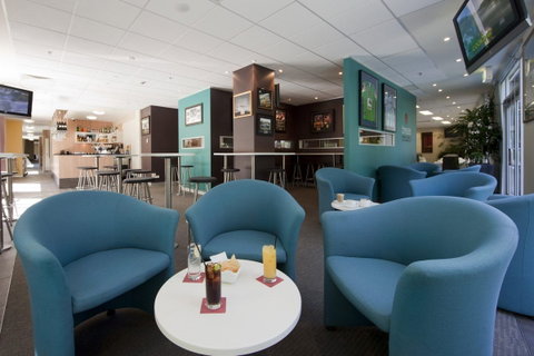 Pacific Suites Canberra - Hotel QLD 3