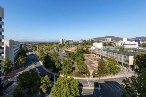 Nesuto Canberra Apartment Hotel - Hotel QLD 1